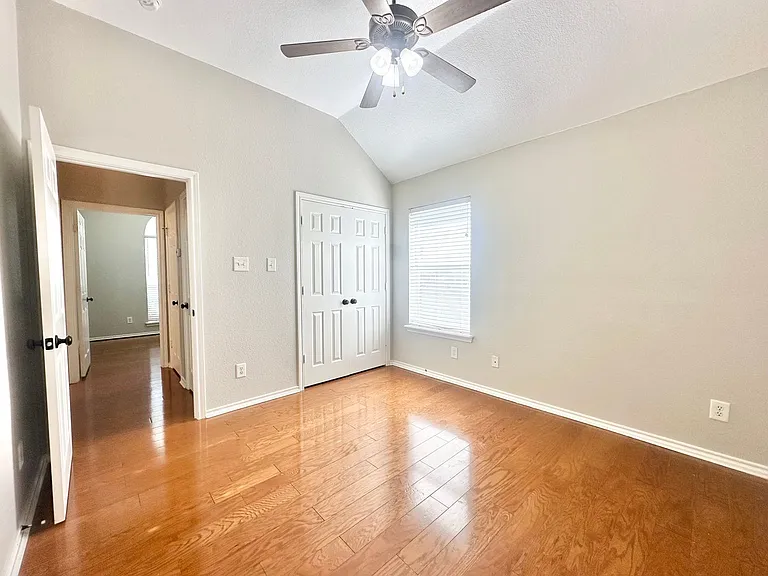 1806 Sand Stone Dr — Photo 14