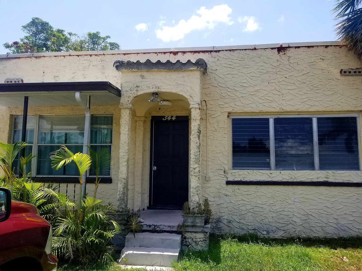 344 Royal Palm Park Rd — Photo 2