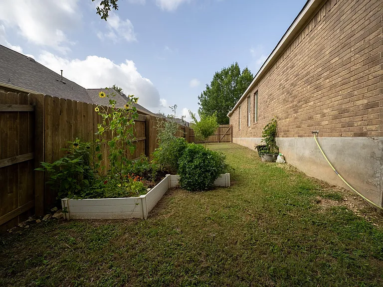 572 Big Meadow Rd — Photo 32