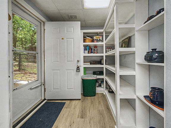 5th image of 1152 W Lake Dr