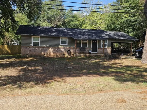 913 5th St, Cushing, TX 75760