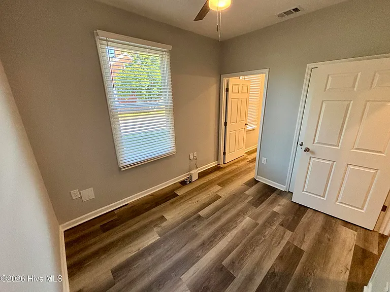 112 Telfair St #B — Photo 9