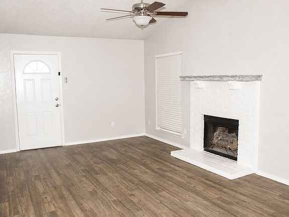 4th image of 740 Versailles St