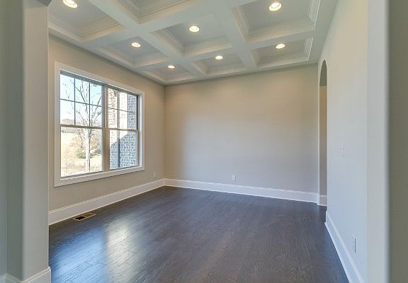 5th image of 126 Candice Ln