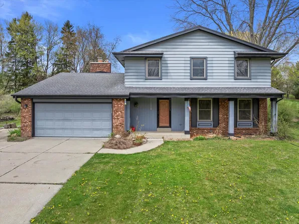 N50W26188 Bayberry DRIVE, Pewaukee, WI 53072