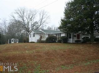 5869 Gilstrap Dr, Murrayville, GA 30564