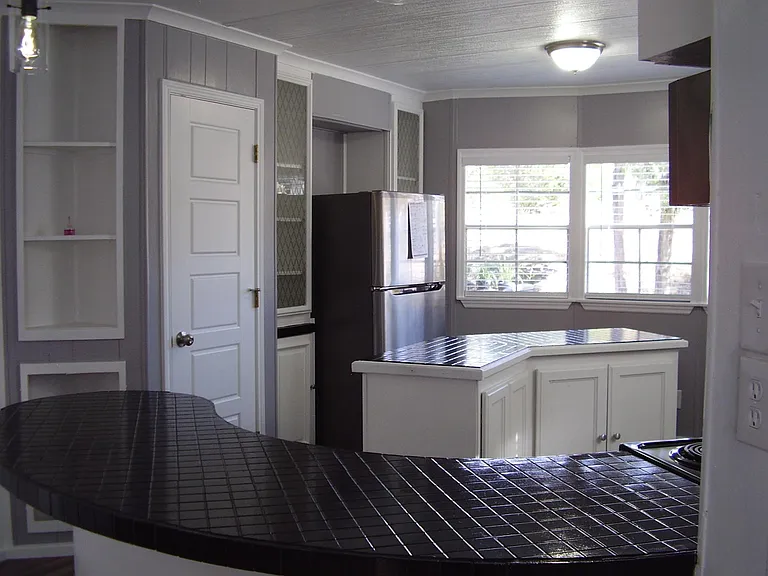 1078 Cypress Dr — Photo 6