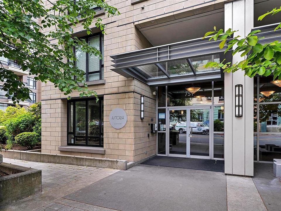 1st image of 751 Fairfield Rd #1502