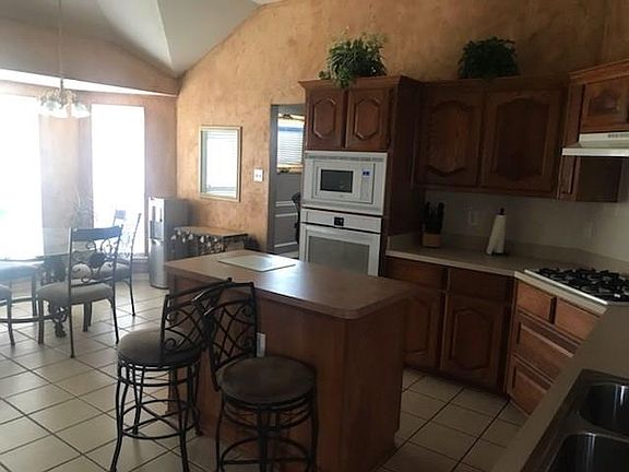 3rd image of 505 Ambrose Dr
