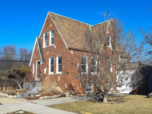 3901 Custer Ave, Lyons, IL 60534