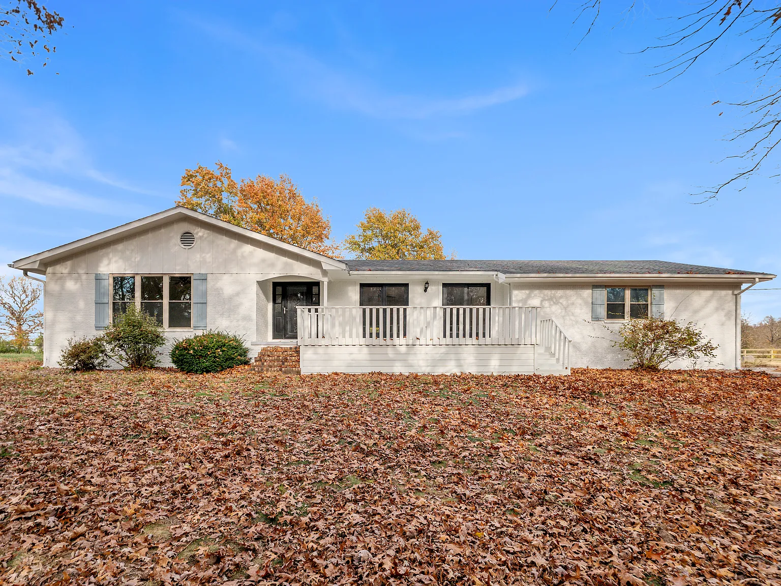 3 bed, 2356 sqft, $2,500 — Photo 1