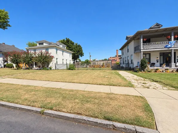 1542 Monroe Ave #17, Memphis, TN 38104