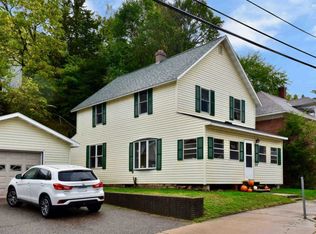 215 North St, Fountain City, WI 54629