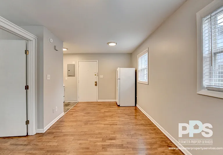81 E Wesley Rd NE #7 — Photo 10
