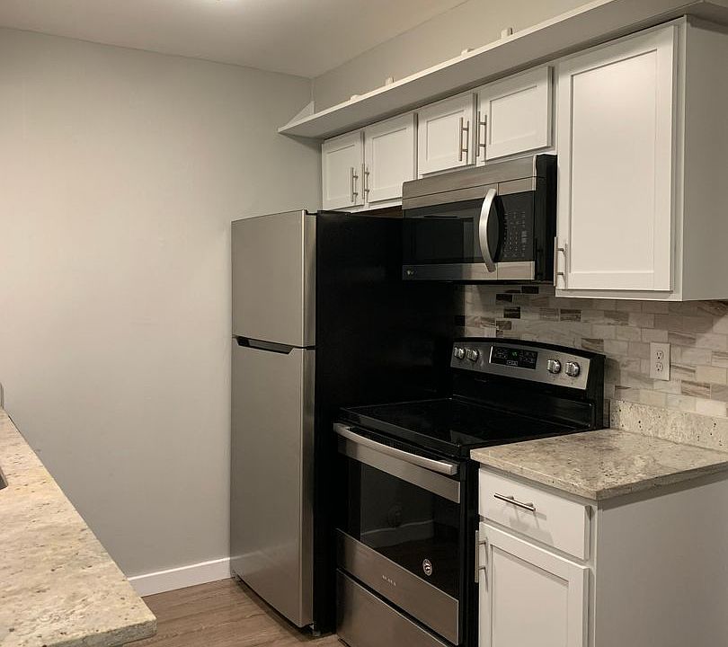 1st image of 2157 Decker Rd APT 16