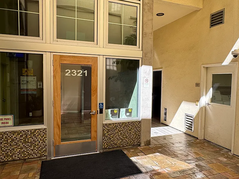 2319-2323 Shattuck Ave #503 — Photo 37
