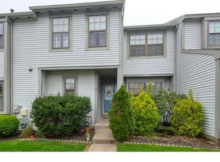 18 Burgundy Dr, Marlton, NJ 08053