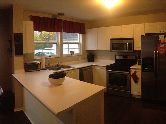 3rd image of 2348 Lyncross St