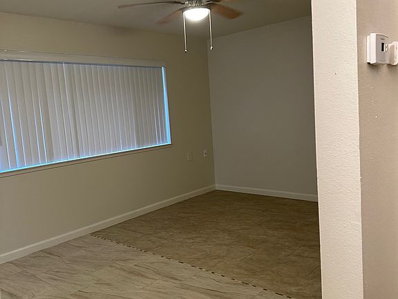 4th image of 3061 E Hammond Ave #B-005