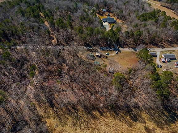 2nd image of 640 Canaan Rd