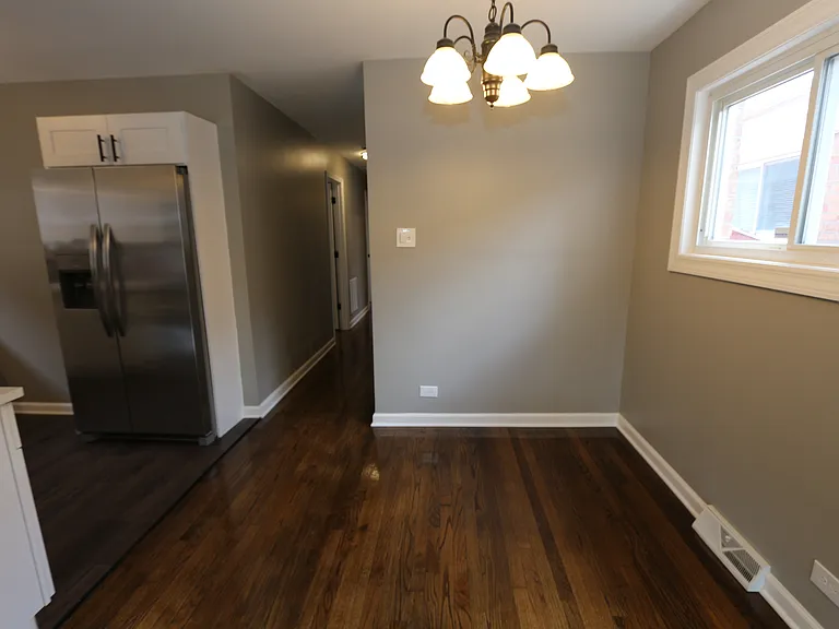 1413 W 112th Pl — Photo 4