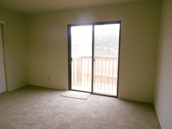 3rd image of 2860 Hotchkiss Ct