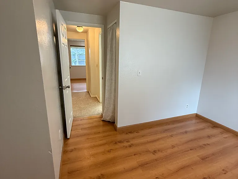 1820 Larch St #G3 — Photo 5