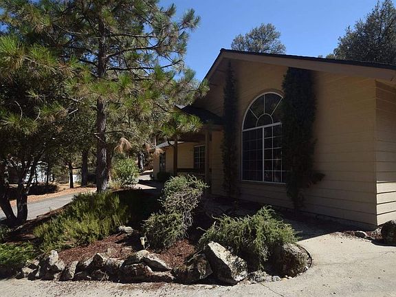 3rd image of 39535 Highview Dr