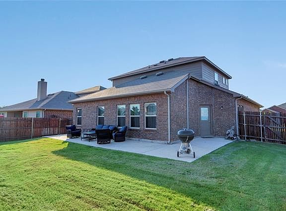 3rd image of 14408 Chino Dr