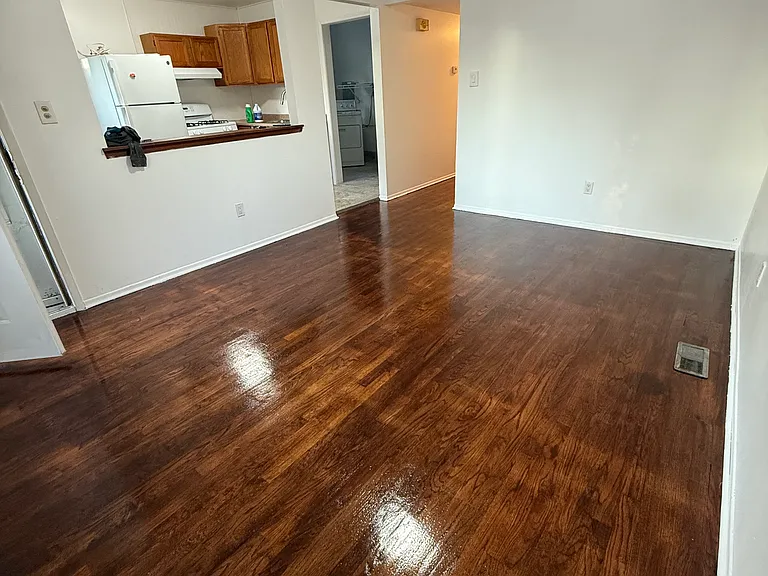 2324 Kincaid St — Photo 2