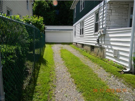 5th image of 613/615 State St