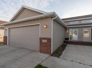 4272 52nd St S, Fargo, ND 58104
