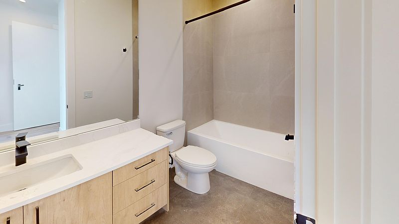 Calgary Townhouse for rent - 3 Bedrooms — photo 18