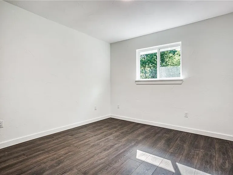 6220 Blarwood Dr — Photo 23