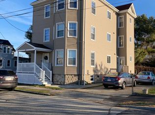 32 Saint John St Floor 2, South Dartmouth, MA 02748