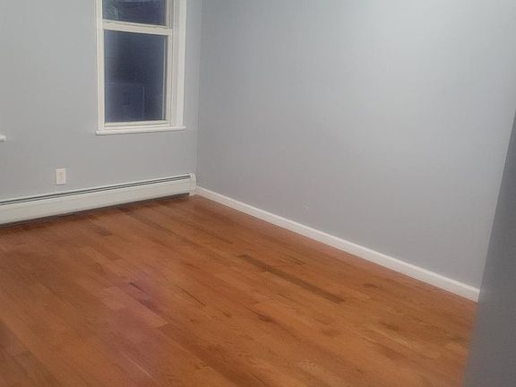 5th image of 33 Clark Ave