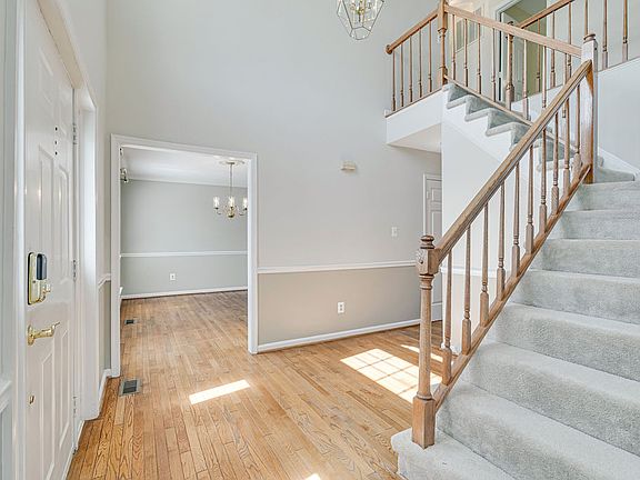 3rd image of 1483 Kingsvale Cir