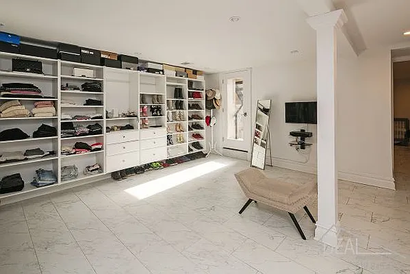 Rented by Ideal Properties Group | media 19