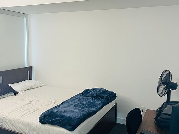 3rd image of 160 Flemington Rd #1215