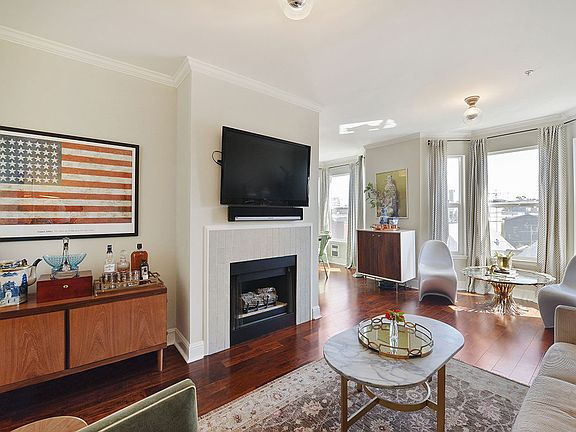 2nd image of 308 Shotwell St #3
