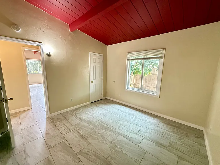 4901 Frink Ave — Photo 18