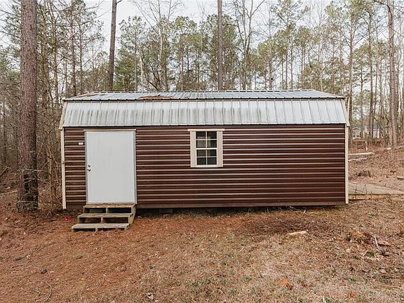 2nd image of 375 Caney Creek Rd