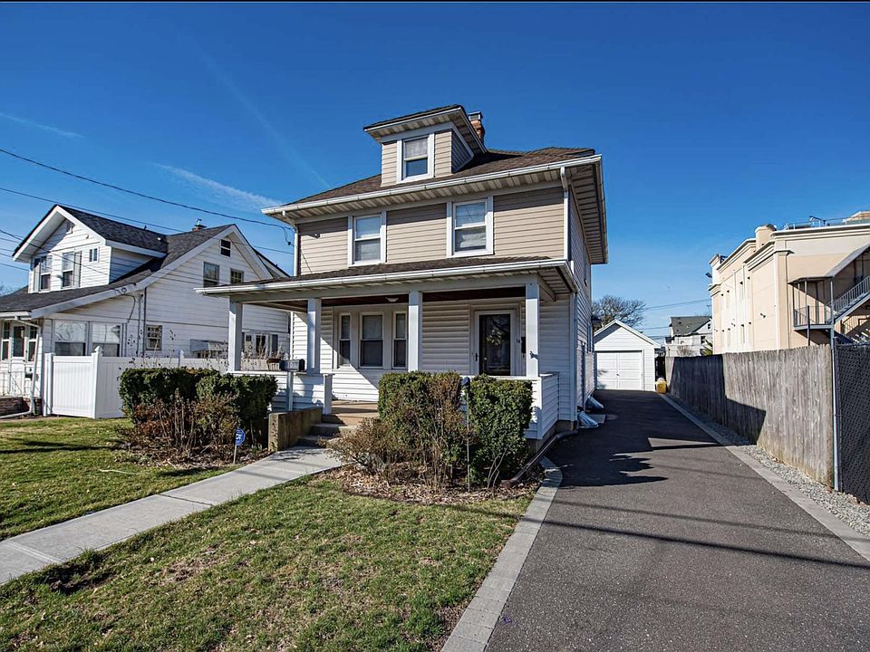 1st image of 10 Sterling Pl