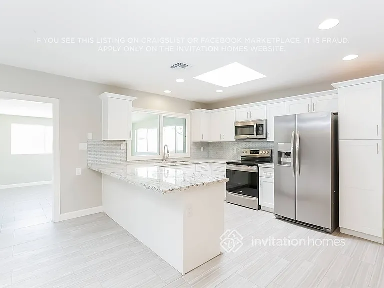 2047 E Cornell Dr — Photo 9