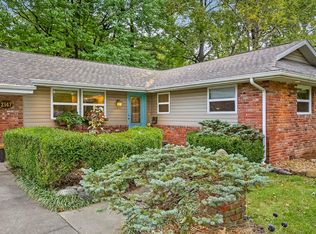 2147 S Prairie Ln, Springfield, MO 65804