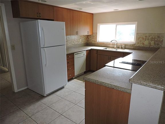 3rd image of 8510 Mill Creek Ln