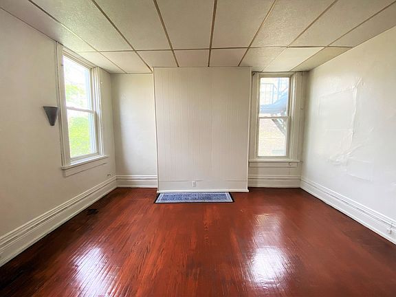 3rd image of 380 S Winebiddle St #3