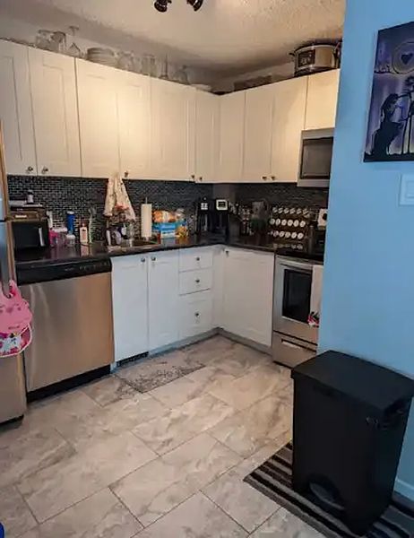 Winnipeg Apartment for rent - 4 Bedrooms in Winnipeg