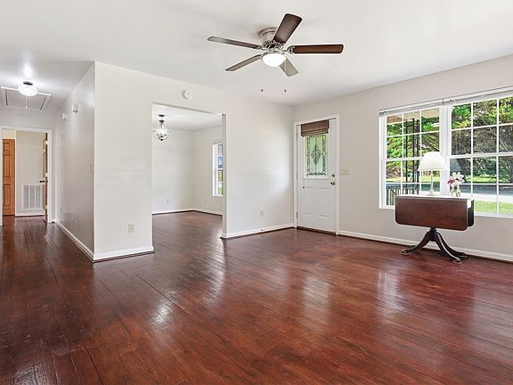 5th image of 421 Hotrod Ln