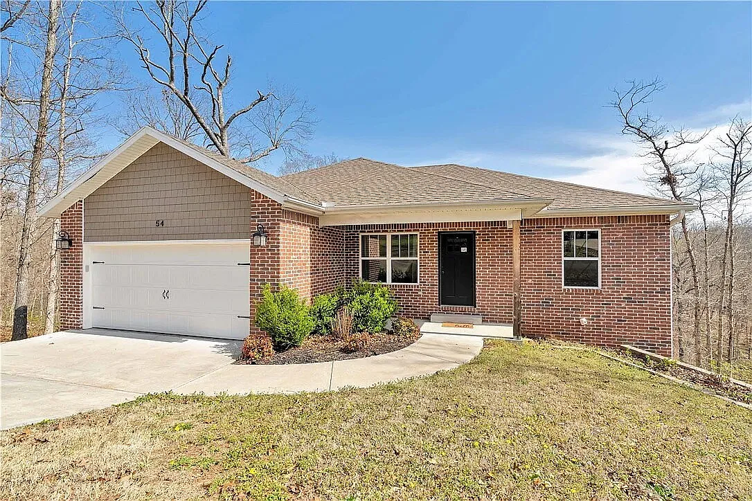 3 bed, 2.0 bath, 1450 sqft, $1,850 — Photo 4